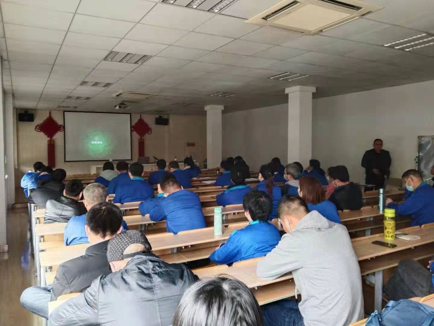 力士霸泵業開展以“安全第一、預防為主”為主題的安全知識培訓(圖4)